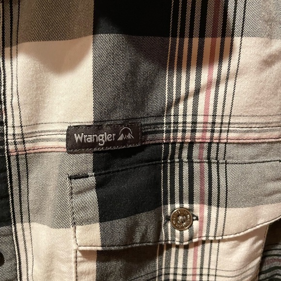 Wrangler Mens XL Short Sleeve Button Down Regular Fit Shirt Gray Black Plaid - Picture 4 of 6